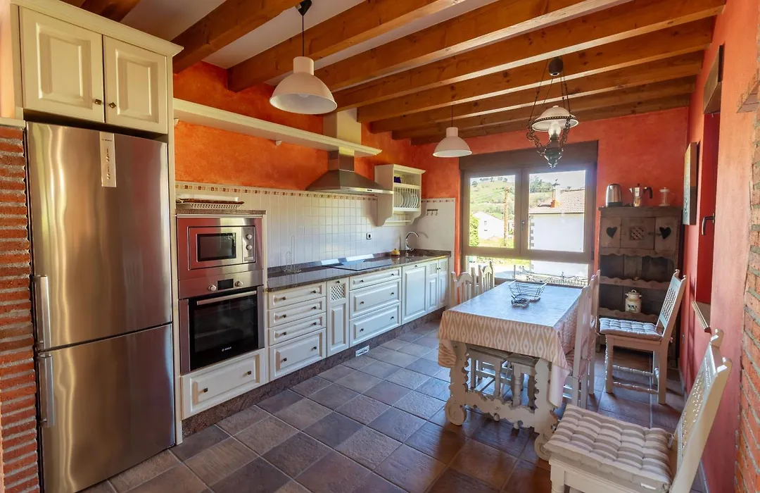La Llana Casa Rural con Jardín Privado y Barbacoa Puente Viesgo-1